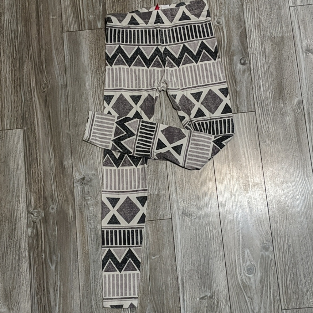 H&M Monochrome Geometric Leggings - Black and White